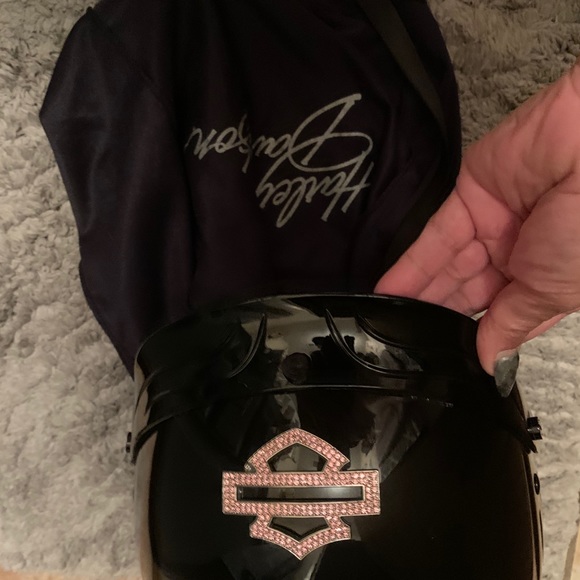 Woman’s size m - Picture 2 of 3